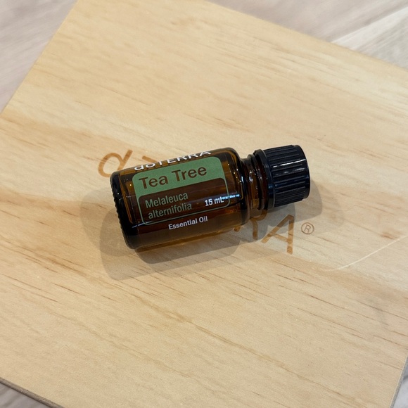 dōTerra Tea Tree Melaleuca Essential Oil 15mL - Picture 2 of 7